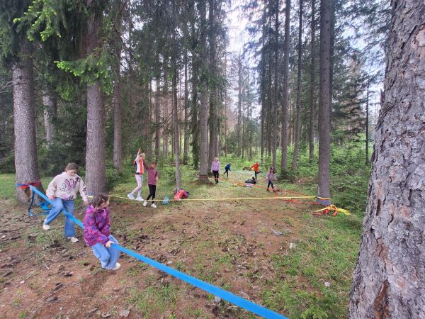 Slackline Kurs Sportunion Strassen, Mai 2024