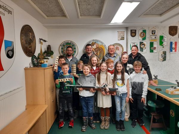 Zimmergewehrschie&szlig;en f&uuml;r die Volksschulkinder